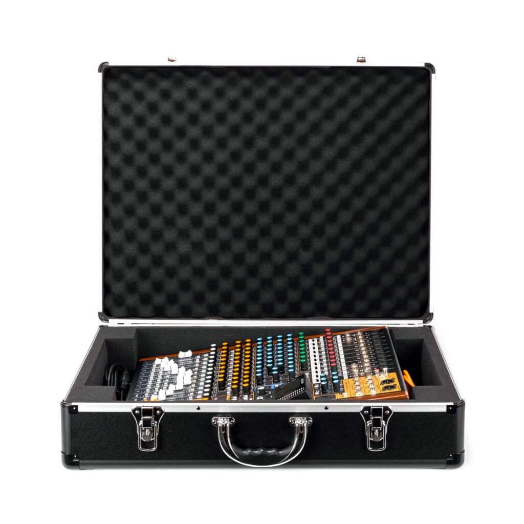 Tascam Model 16用ケース - Dirigent | ディリゲント